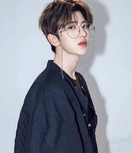 直播间蔡徐坤爆料事件视频,揭秘娱乐圈不为人知的一面 第3张 直播间蔡徐坤爆料事件视频,揭秘娱乐圈不为人知的一面 第3张