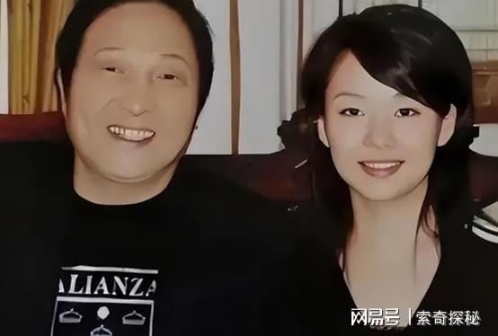 黑红女星直播爆料视频,黑红女星爆料内幕，娱乐圈风云再起  第2张